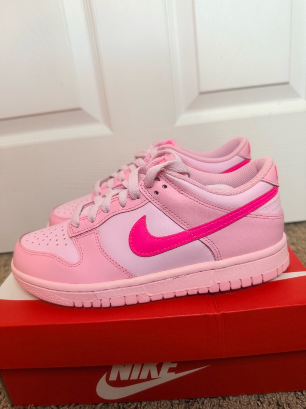 Nike Kids Pink Low-Top Sneakers with Bright Pink Swoosh